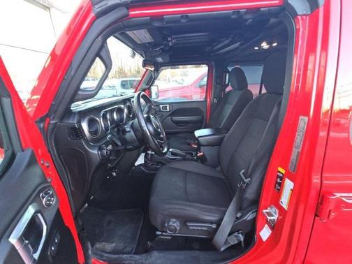 2022 Jeep Gladiator Sport S