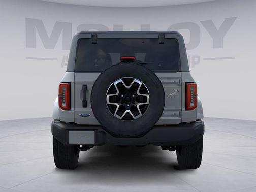Avalanche Gray 2026 Ford Bronco Outer Banks