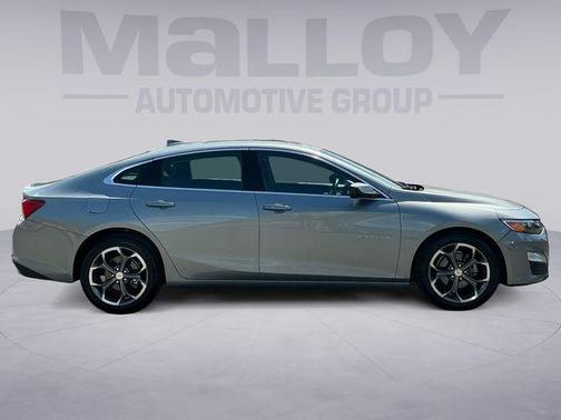 Sterling Gray Metallic 2024 Chevrolet Malibu FWD 1LT
