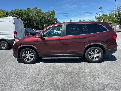Deep Scarlet Pearl 2018 Honda Pilot EX-L