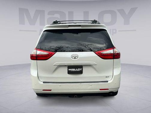 2015 Toyota Sienna XLE Premium