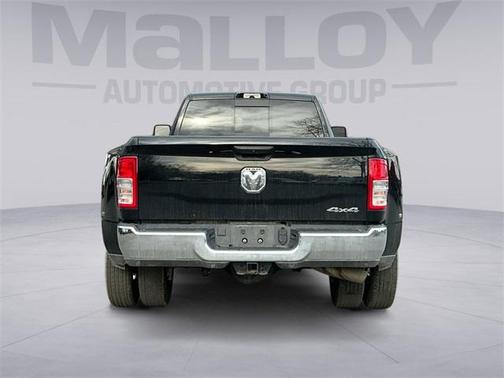 2024 RAM 3500 Tradesman Crew Cab 4x4 8' Box