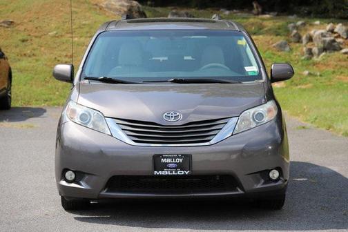 2014 Toyota Sienna XLE