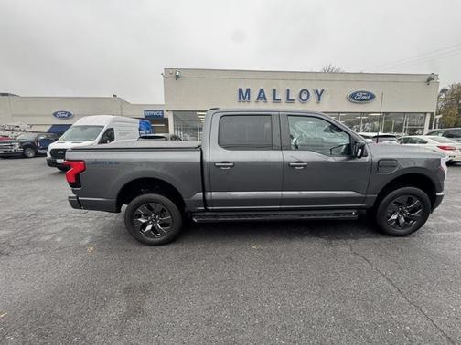 2023 Ford F-150 Lightning XLT