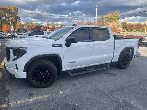2023 GMC Sierra 1500 Elevation