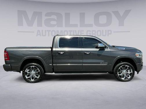 Granite Crystal Metallic Clearcoat 2019 RAM 1500 Limited