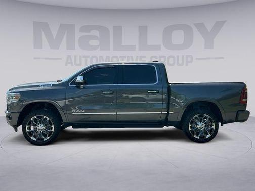 Granite Crystal Metallic Clearcoat 2019 RAM 1500 Limited