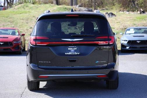 2021 Chrysler Pacifica Hybrid Touring L