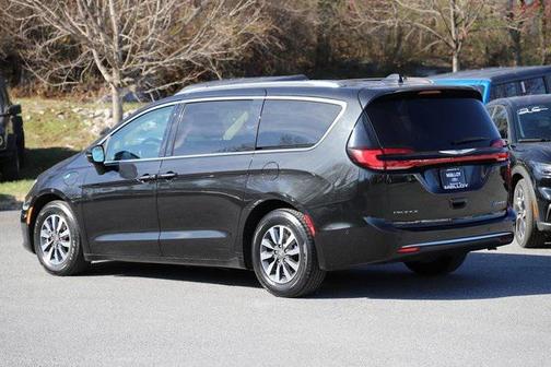 2021 Chrysler Pacifica Hybrid Touring L