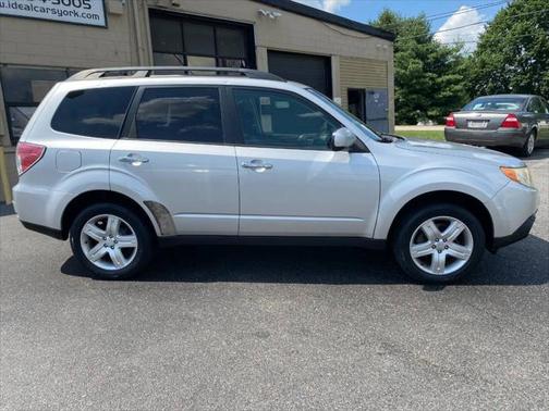 2010 Subaru Forester 2.5 X Premium