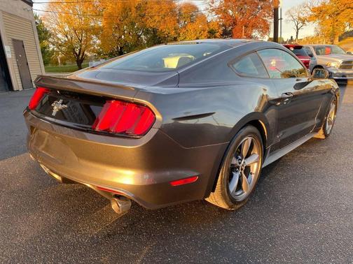 2016 Ford Mustang V6