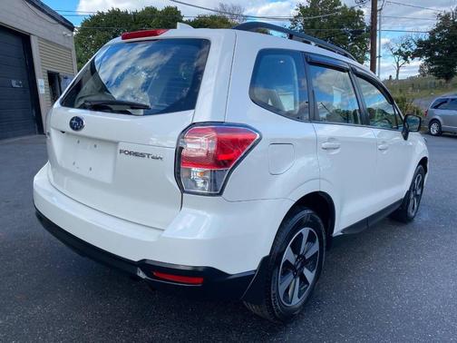2018 Subaru Forester 2.5i