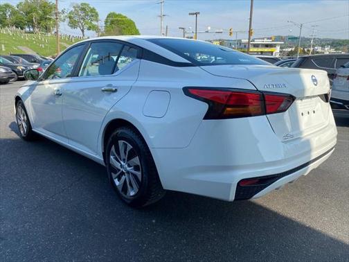 2021 Nissan Altima 2.5 S 4dr Sedan