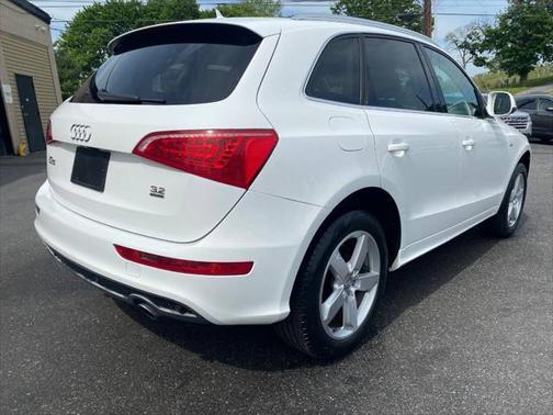 2011 Audi Q5 Premium Plus
