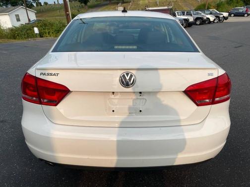 2012 Volkswagen Passat 2.5 SE