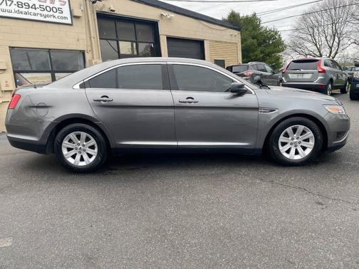 Sterling Gray Metallic 2012 Ford Taurus SE