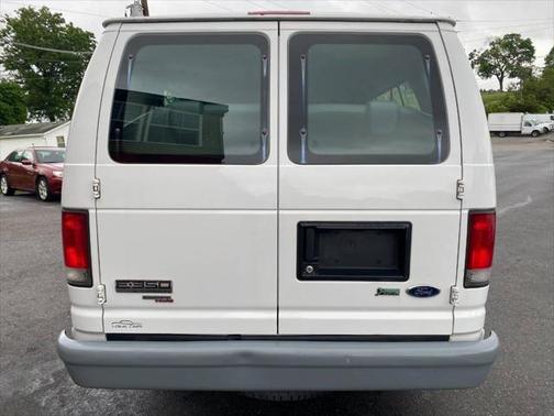2013 Ford E350 Super Duty XL
