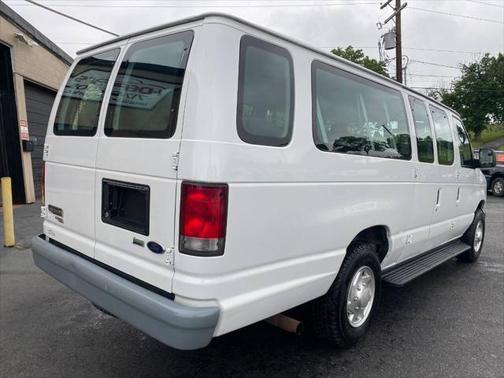 2013 Ford E350 Super Duty XL