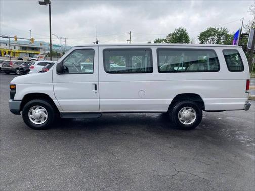 2013 Ford E350 Super Duty XL