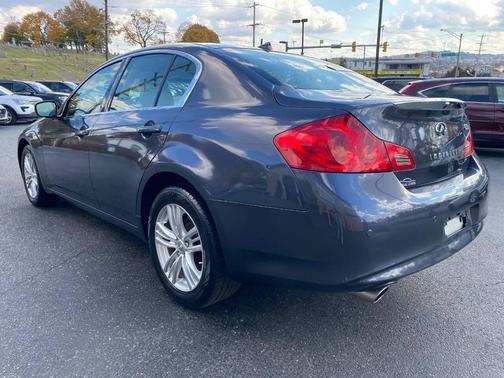 2011 INFINITI G37x Base