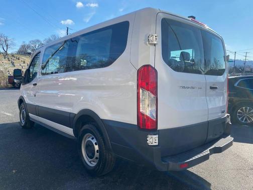 2015 Ford Transit-150 XL
