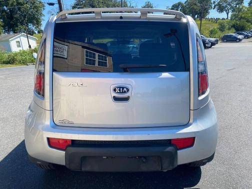 2011 Kia Soul Base