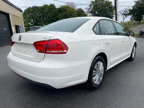 2014 Volkswagen Passat 1.8T Auto SE