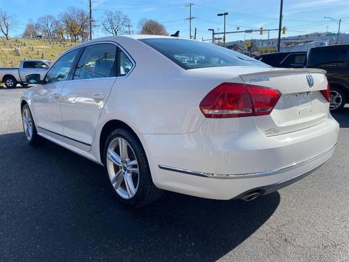 2014 Volkswagen Passat 2.0L TDI DSG SEL Premium