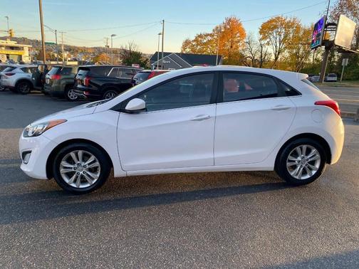 2014 Hyundai Elantra GT Base