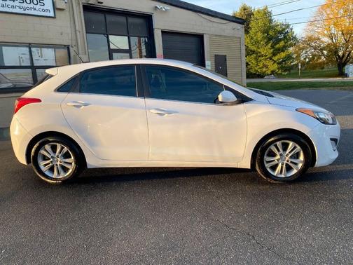 2014 Hyundai Elantra GT Base