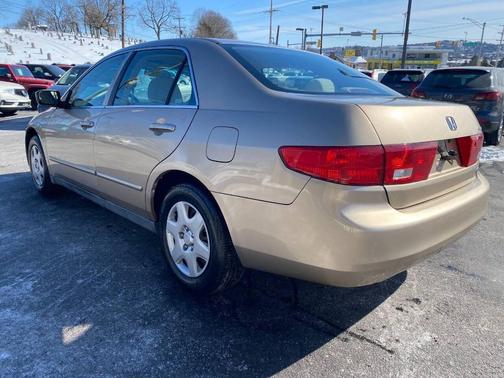 2005 Honda Accord LX 4dr Sedan