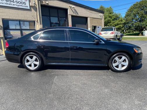 2013 Volkswagen Passat 2.5 SE