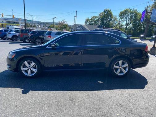 2013 Volkswagen Passat 2.5 SE