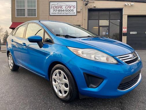 2012 Ford Fiesta SE 4dr Sedan