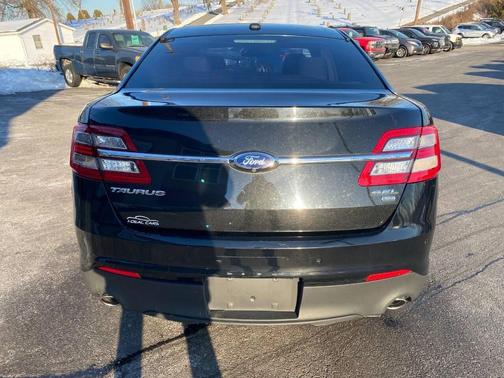 2015 Ford Taurus SEL