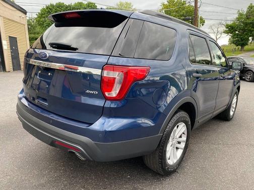 Blue 2017 Ford Explorer Base