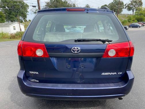 2007 Toyota Sienna CE