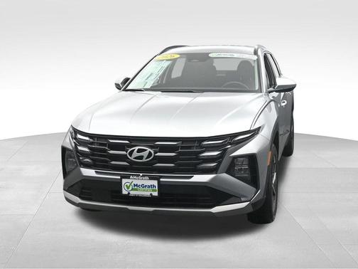 Shimmering Silver 2026 Hyundai TUCSON SEL