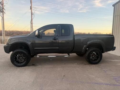 2008 Nissan Titan LE King Cab