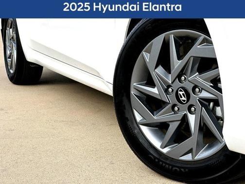 2025 Hyundai ELANTRA HEV Blue