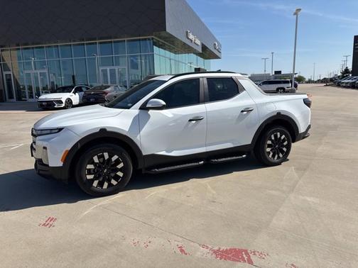 2025 Hyundai SANTA CRUZ SEL Activity