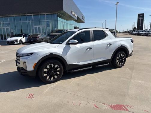 2025 Hyundai SANTA CRUZ SEL Activity