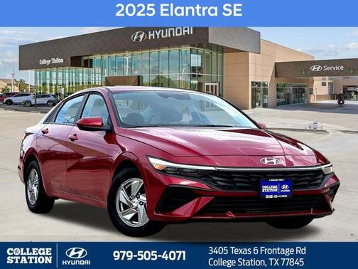 2025 Hyundai ELANTRA SE