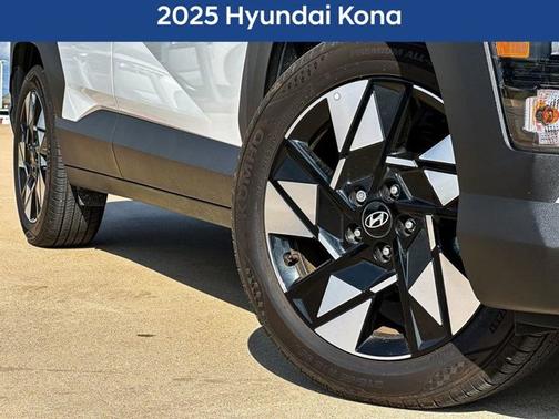 2025 Hyundai KONA SEL Convenience