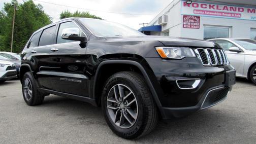 Photo 3 of 30 of 2017 Jeep Grand Cherokee Limited