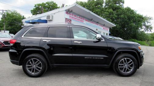 Photo 4 of 30 of 2017 Jeep Grand Cherokee Limited