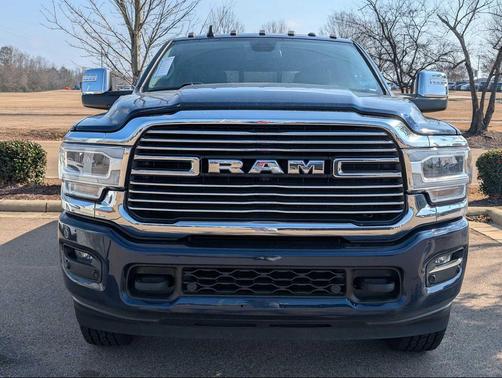 2024 RAM 3500 Laramie Crew Cab 4x4 6'4' Box