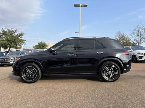 Obsidian Black Metallic 2026 Mercedes-Benz GLE 350 4MATIC
