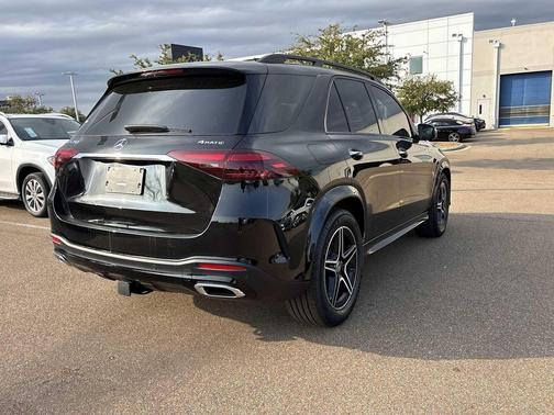 Obsidian Black Metallic 2026 Mercedes-Benz GLE 350 4MATIC