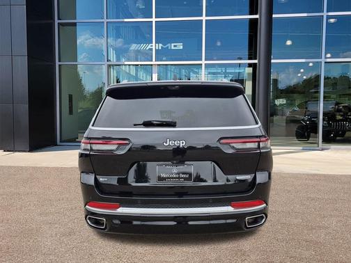 2022 Jeep Grand Cherokee L Summit